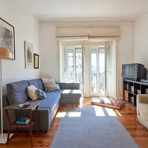 Charming Marques Apartment Lissabon